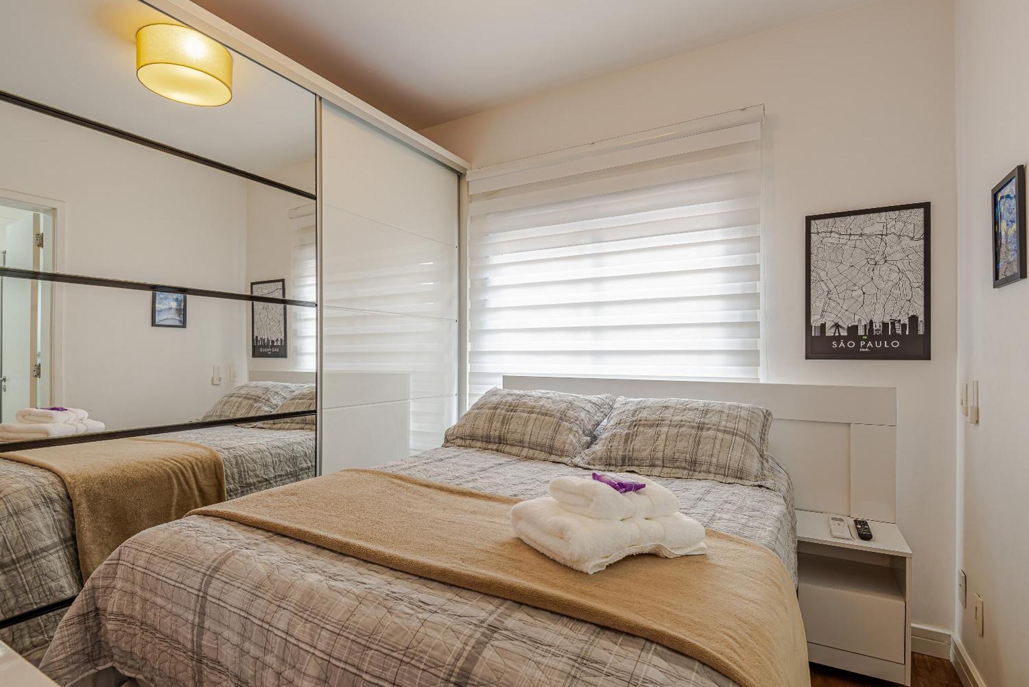 Apartamento A 300m Do Metro, Com Sacada, 15º Andar!
