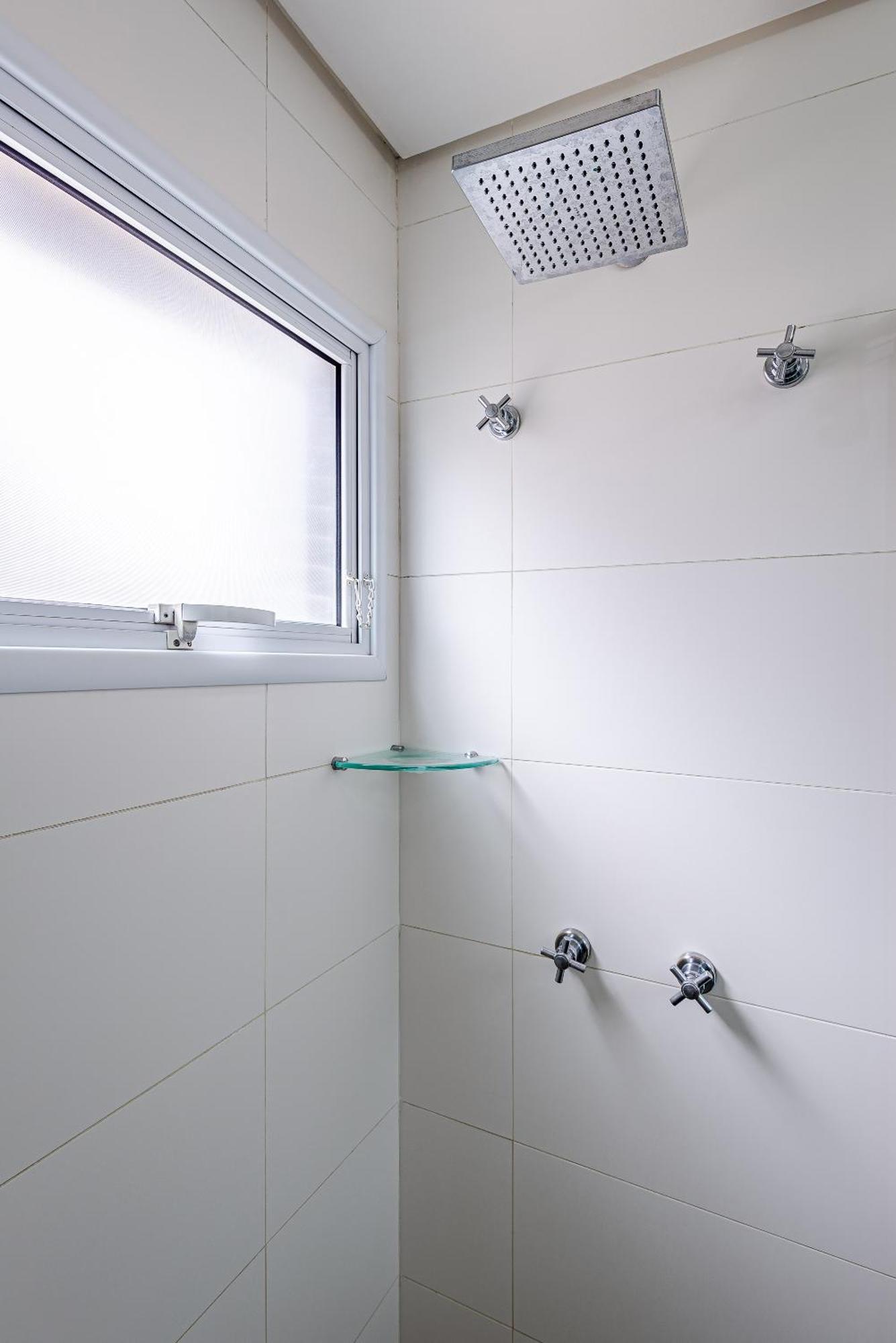 Apartamento A 300m Do Metro, Com Sacada, 15º Andar! *